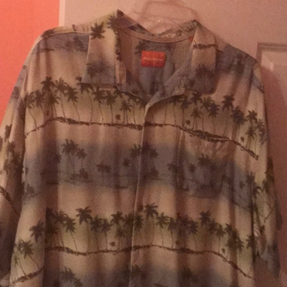 Tommy Bahama XXL hawaiian shirt